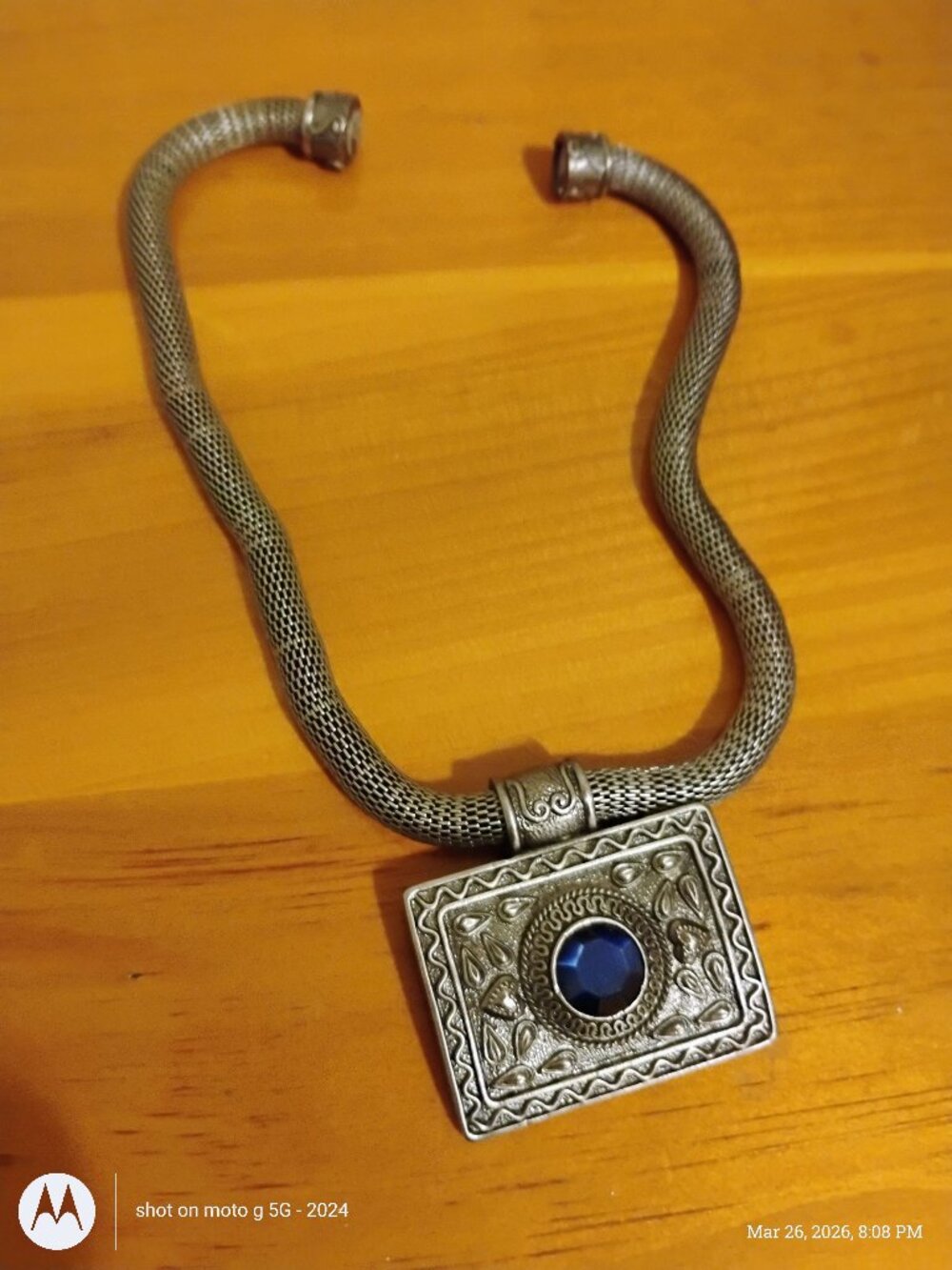 Elegant Silver Necklace with Blue Pendant